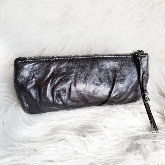 Marc Jacobs Metallic Graphite Leather Zip Clutch - Picture 4 of 6
